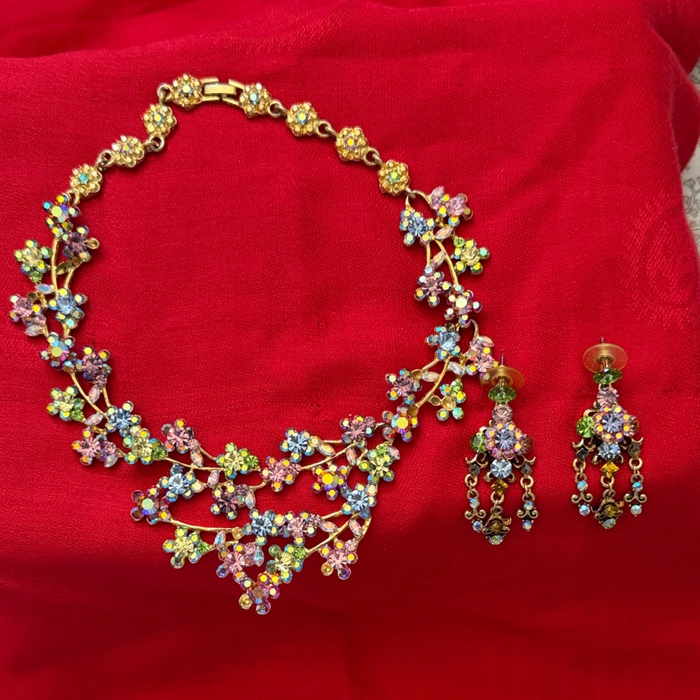Floral Gold and Multicolor Necklace and Earring Set